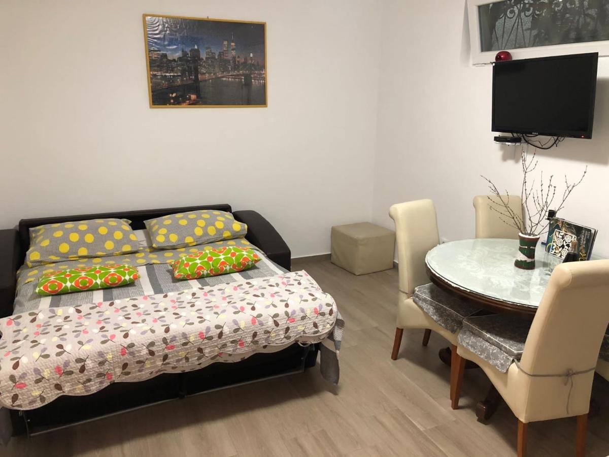 Apartment Danka 오미스 외부 사진